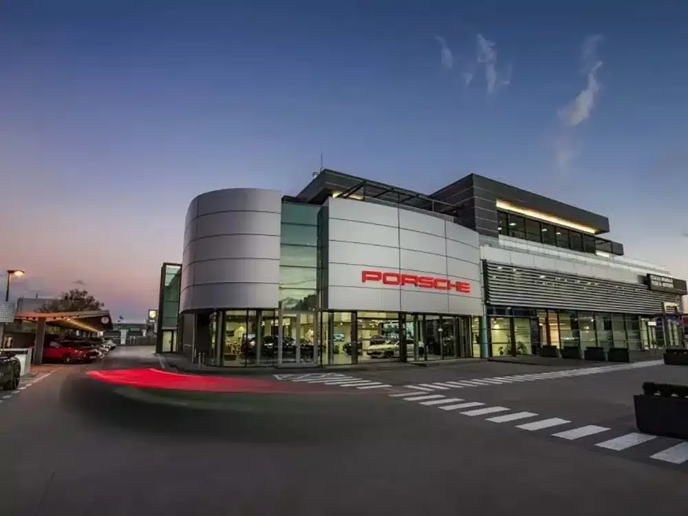LSG Solutions project project: PORSCHE CENTER